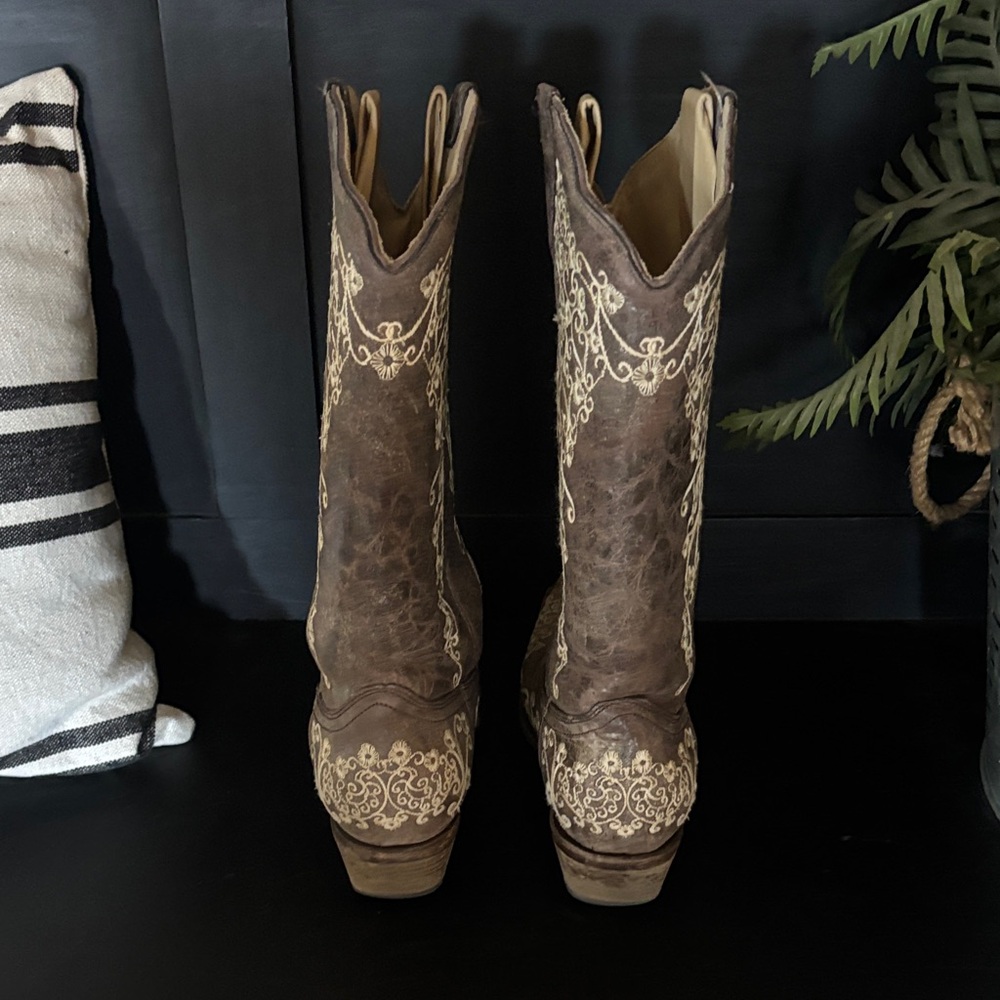 Corral Embroidered Brown Heeled Boots - image 3